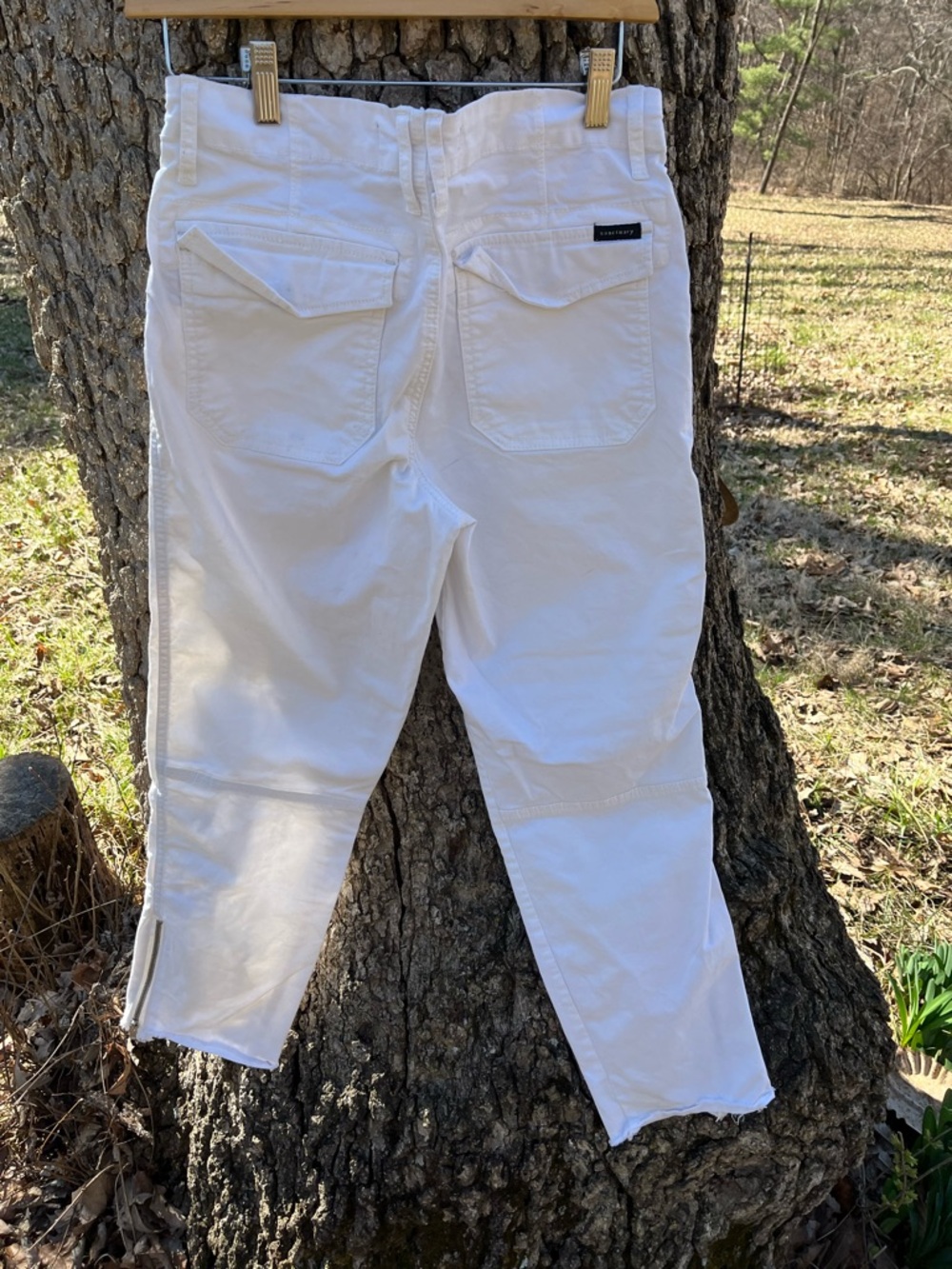⬇️Price Drop!⬇️ Sanctuary Standard Surplus Cargo Style Capris in size 29 - Picture 2 of 5